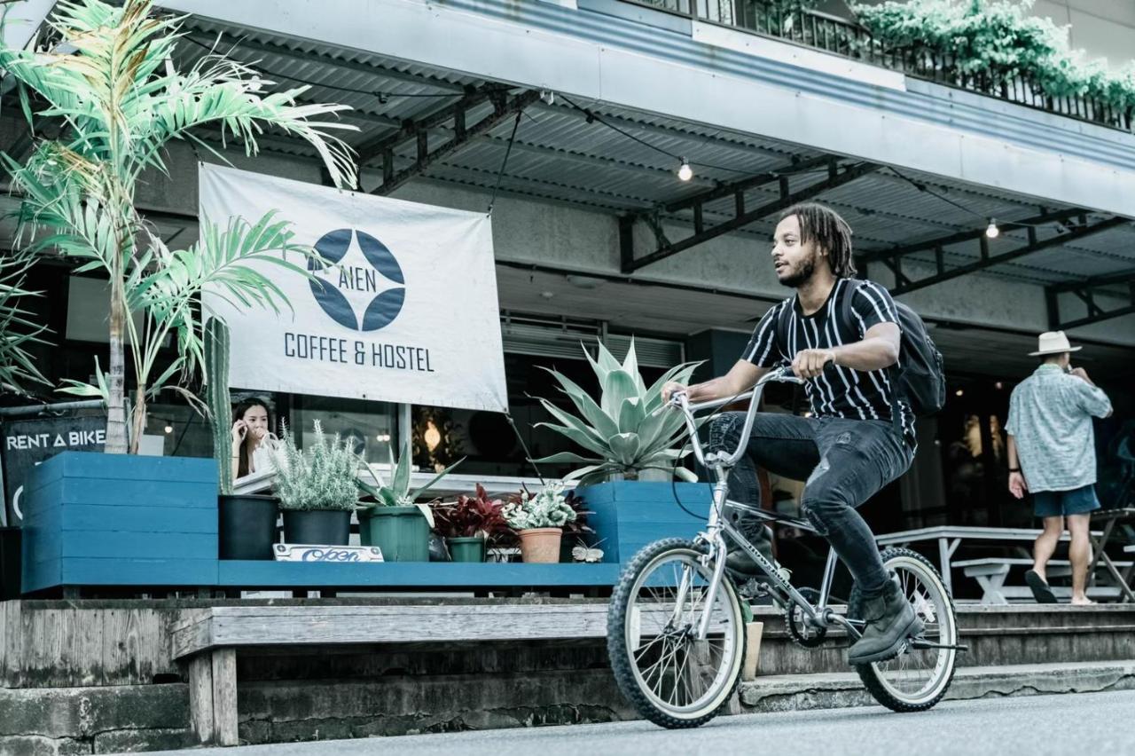 Aien Coffee & Hostel Čatan Exteriér fotografie